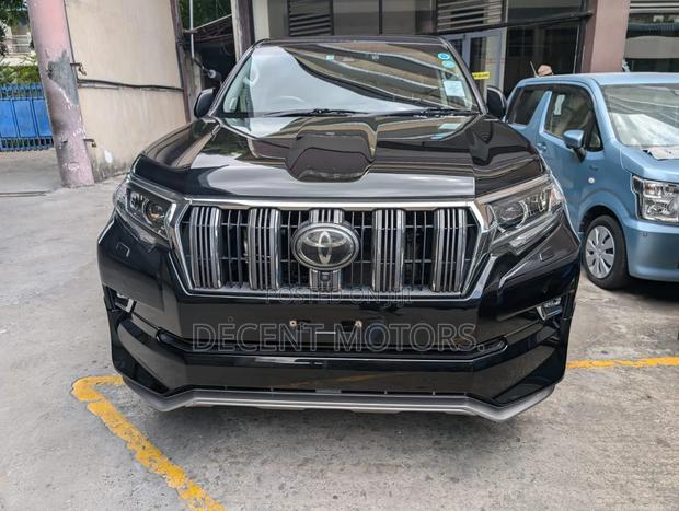 Toyota Land Cruiser Prado 2.8 2018 Black