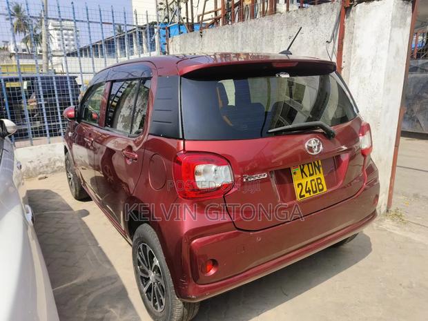 Toyota Passo 2016 Red