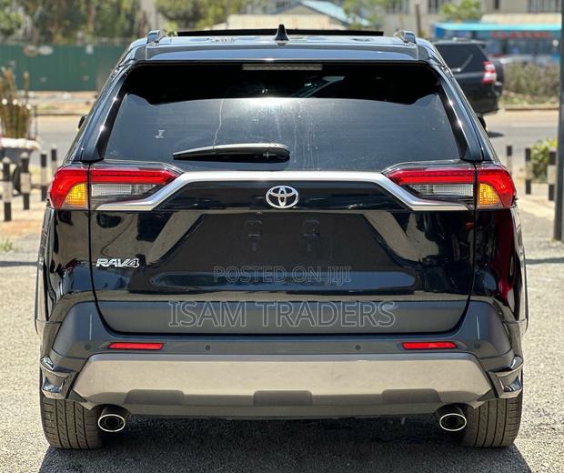 Toyota RAV4 XLE Premium AWD 2019 Black