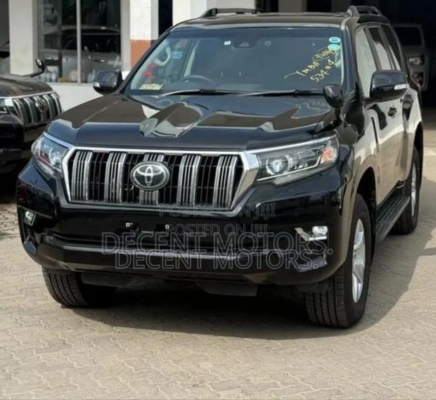 Toyota Land Cruiser Prado 2.8 2019 Black