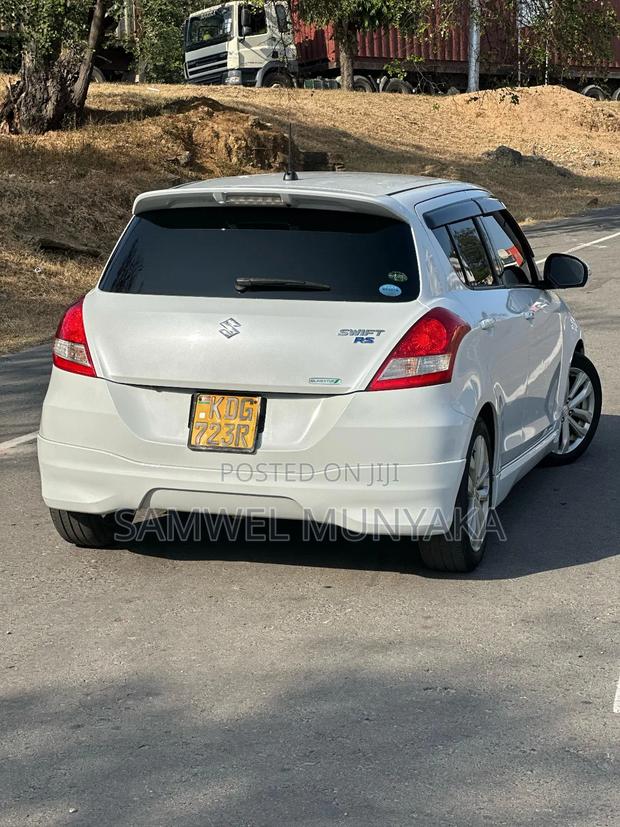 Suzuki Swift 2015 Pearl