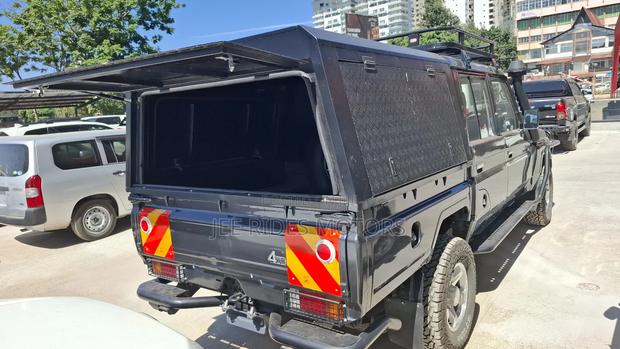 Toyota Land Cruiser 2023 Gray