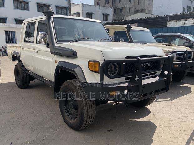Toyota Land Cruiser 4.5 V8 TD 2018 White