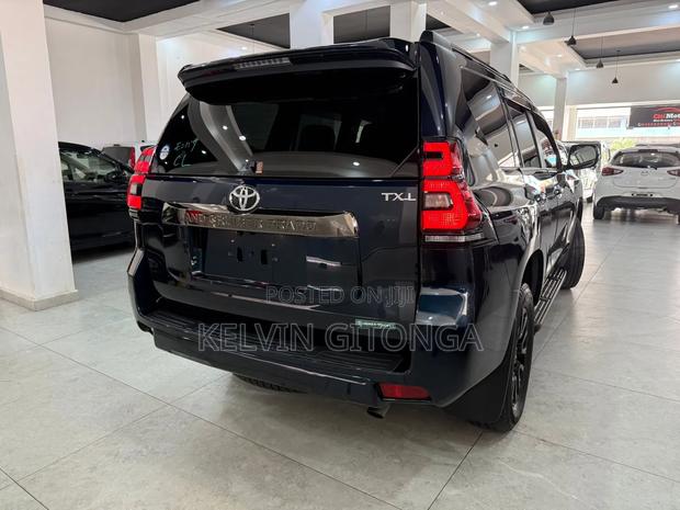 Toyota Land Cruiser Prado 2020 Blue