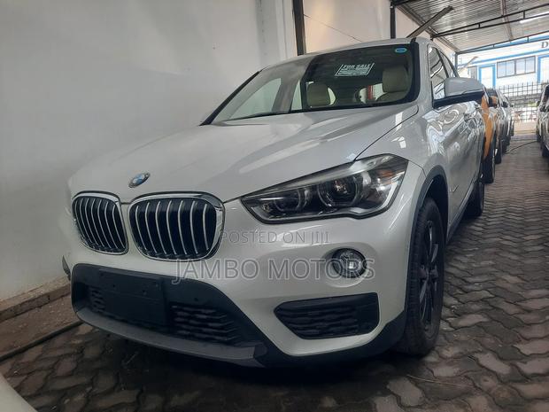 BMW X1 sDrive28i FWD 2018 White