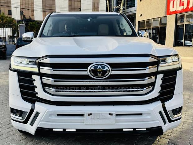 Toyota Land Cruiser 3.3 Diesel 4WD 2022 White