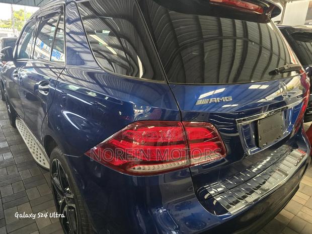 Mercedes-Benz GLE-Class 2018 Blue