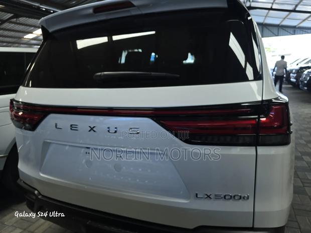 New Lexus LX 2024 Off white
