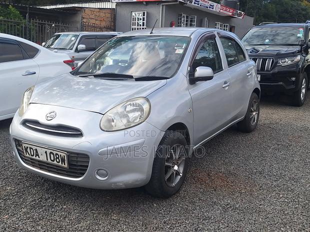 Nissan March 1.2 AWD 2013 Silver