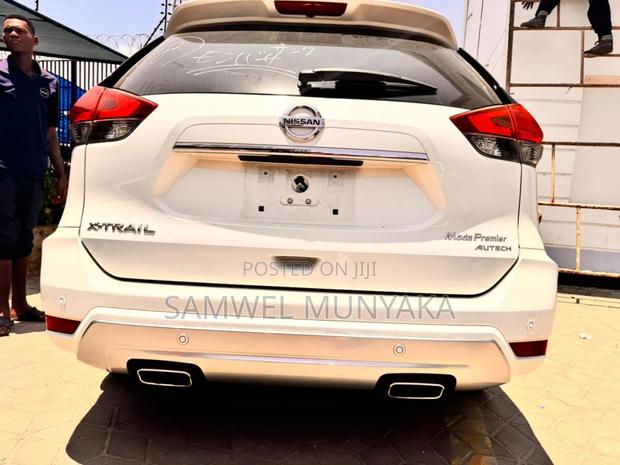 Nissan X-Trail 2.0 Petrol AWD 2018 Pearl