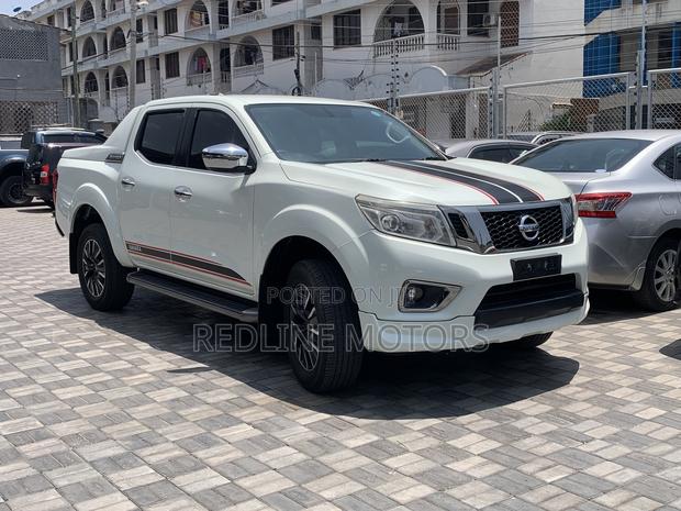Nissan Navara 2016 White