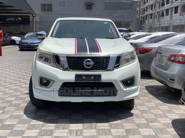Nissan Navara 2016 White