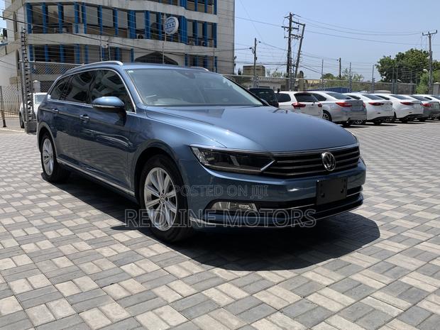 Volkswagen Passat 2017 Blue