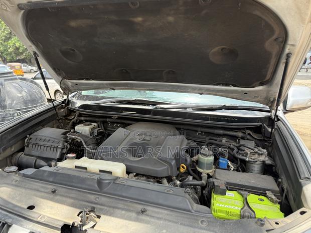 Toyota Land Cruiser Prado 2.8 D-4D 2015 Silver