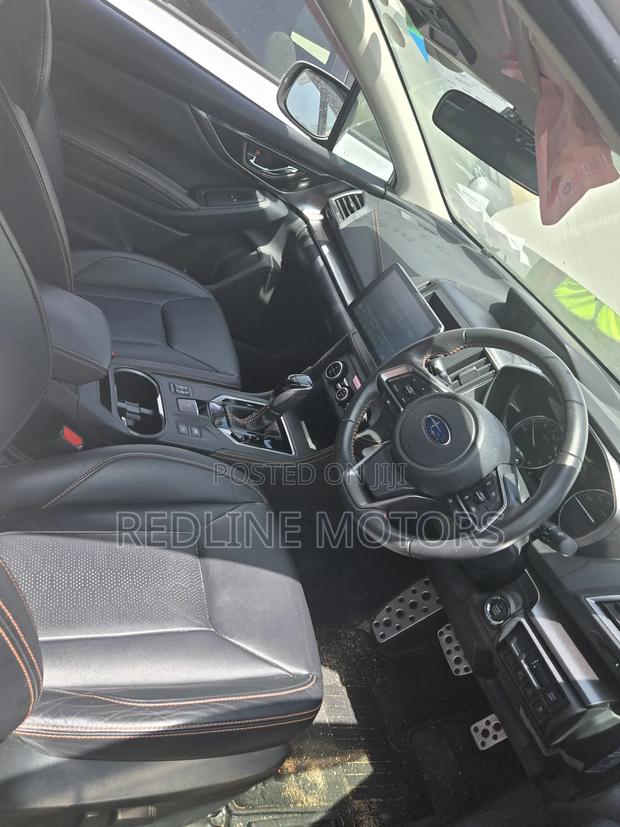 Toyota Crown 2016 White