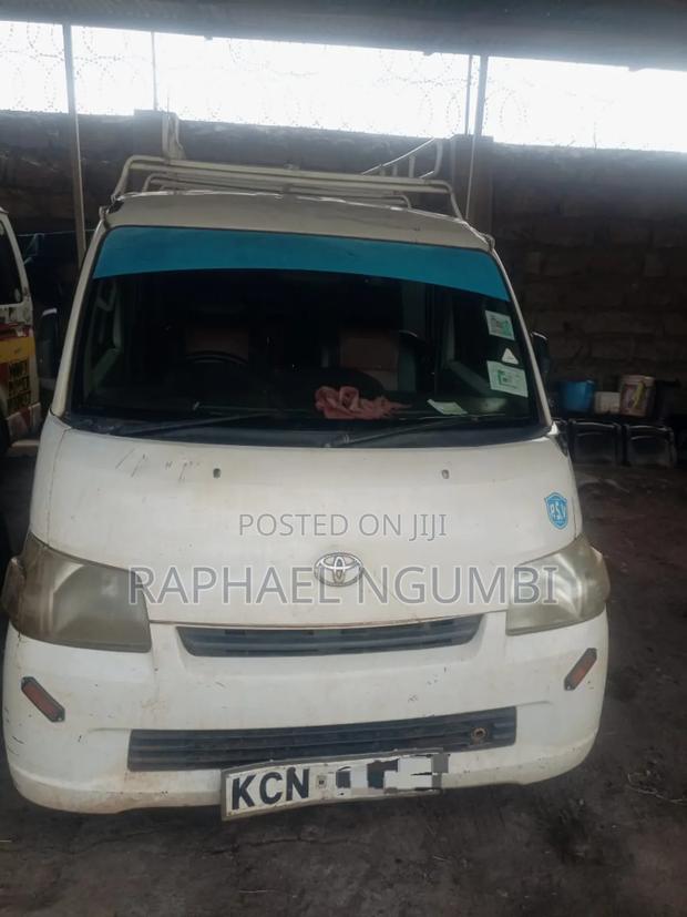 Toyota TownAce 2012 White