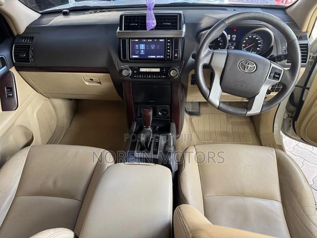 Toyota Land Cruiser Prado 2015 Pearl