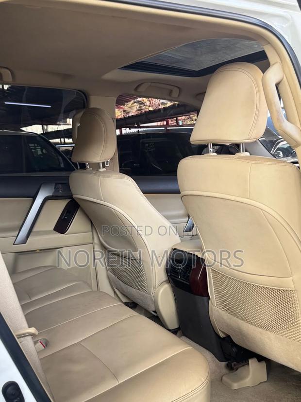 Toyota Land Cruiser Prado 2015 Pearl