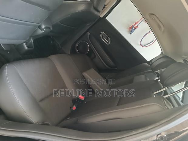 Honda Vezel 2018 Black