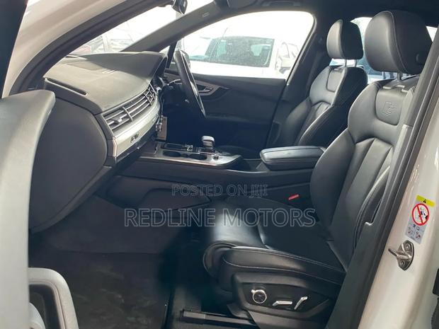 Audi Q7 3.0T Premium AWD quattro 2017 Pearl