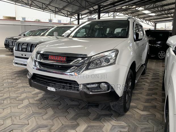 Isuzu MU-X 2016 Pearl