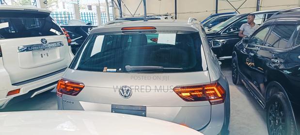 Volkswagen Tiguan 2019 Silver