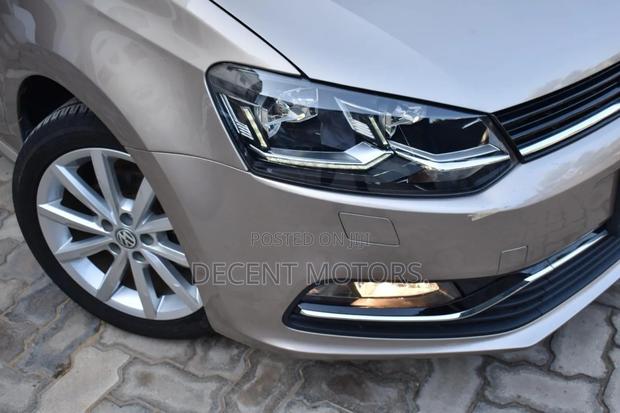 Volkswagen Polo 2018 Gold