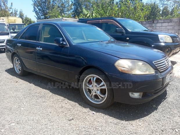 Toyota Mark II 2002 Blue