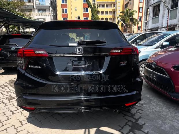 Honda Vezel 1.5 Hybrid 2WD 2019 Black