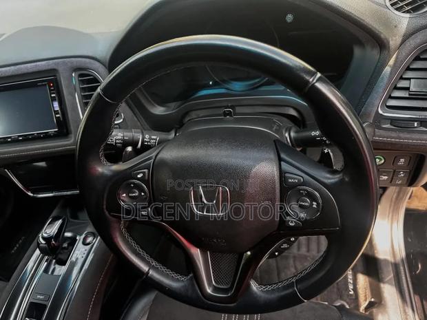 Honda Vezel 1.5 Hybrid 2WD 2019 Black