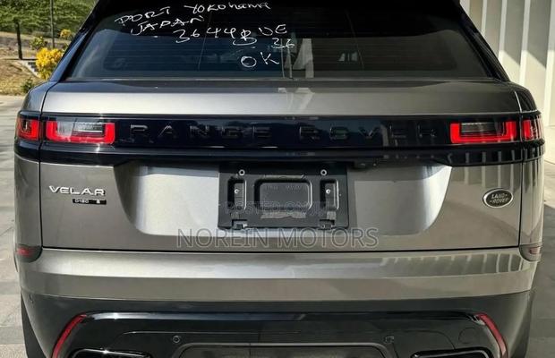 Land Rover Range Rover Velar 2020 Gold
