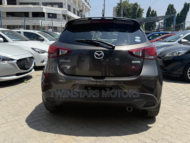 Mazda Demio 2018 Gray