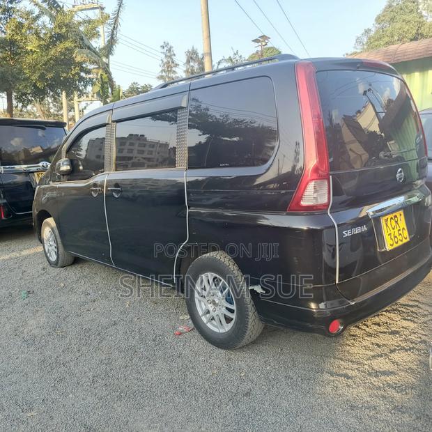 Nissan Serena 2011 Black