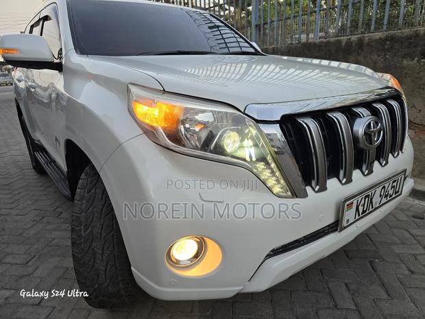 Toyota Land Cruiser Prado 2015 Off white