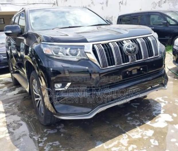Toyota Land Cruiser Prado 2.8 2018 Black