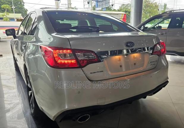 Subaru Legacy 2.5i Limited AWD 2018 Pearl