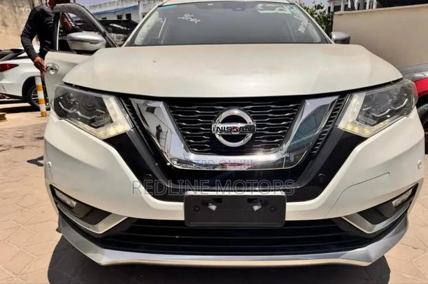 Nissan X-Trail 2.0 Petrol AWD 2018 White