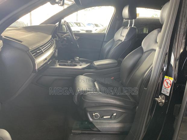 Audi Q7 2018 Black