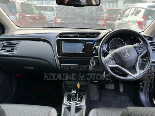 Honda Grace 1.5 Hybrid AWD 2018 Matt Black