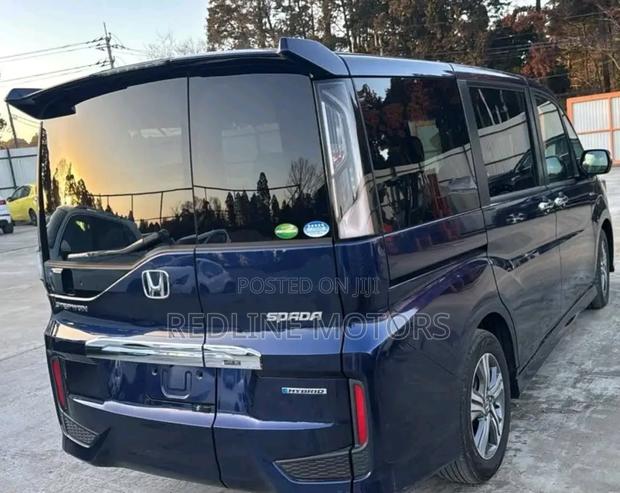 Honda Stepwgn 2018 Blue