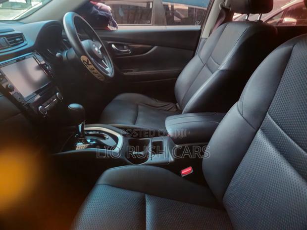 Nissan X-Trail 2018 Green