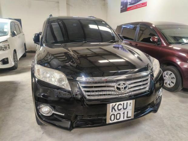 Toyota Vanguard 2012 Black