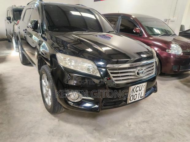 Toyota Vanguard 2012 Black