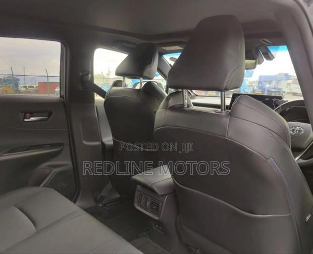 Toyota Harrier 2.0 4WD 2020 Black