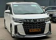 Toyota Alphard 2.5 Petrol AWD 2018 Pearl for sale