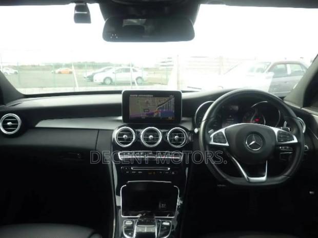 Mercedes-Benz C180 2018 Black
