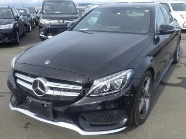 Mercedes-Benz C180 2018 Black