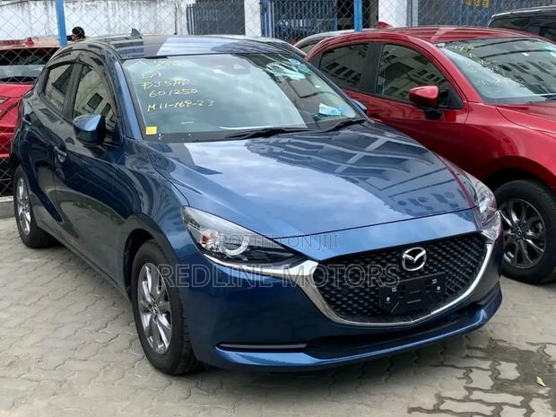 Mazda 2 2019 Blue