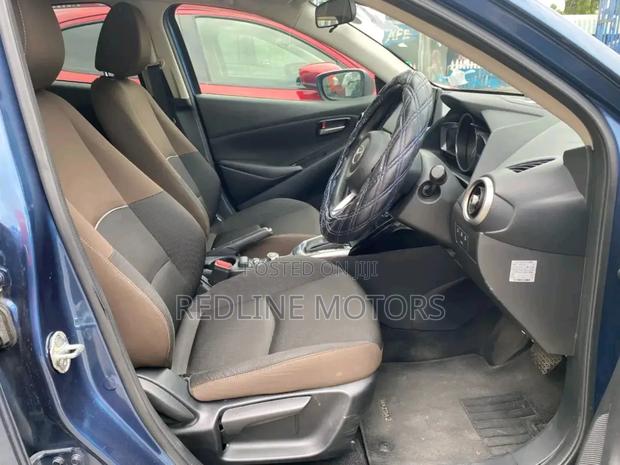 Mazda 2 2019 Blue