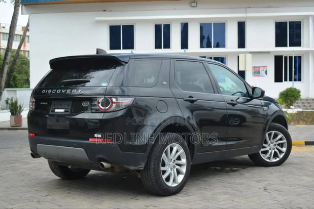 Land Rover Discovery Sport 2017 Black